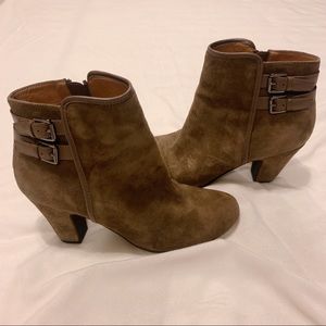 Söfft Brown Suede Booties